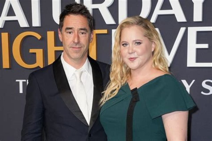 Amy Schumer Says All the Men She’s Slept With Are “Scumbags” — Plus 6 More Celebrity Sex Confessions!