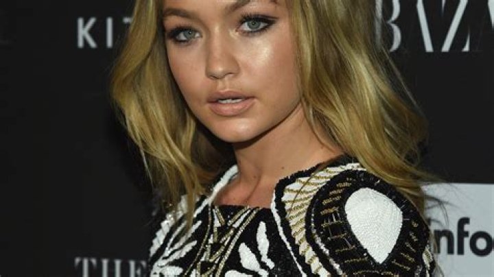 Gigi Hadid Posts Nearly Naked Selfie on Instagram and It’s Amazing!