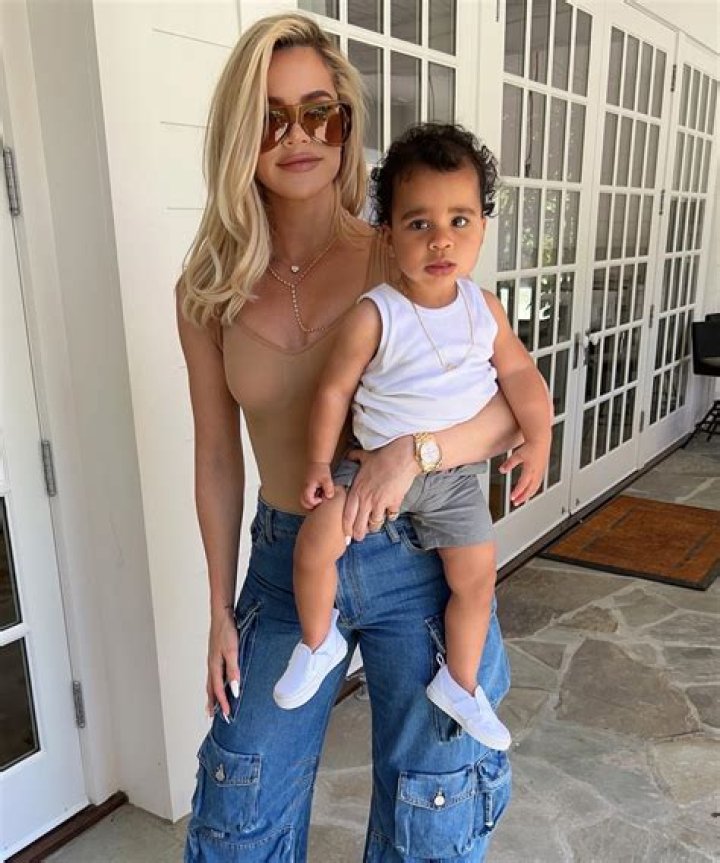 Khloe Kardashian’s Advice to Breast-Feeding Mothers Is Too Sweet: ‘You Are Doing an Awesome Job’