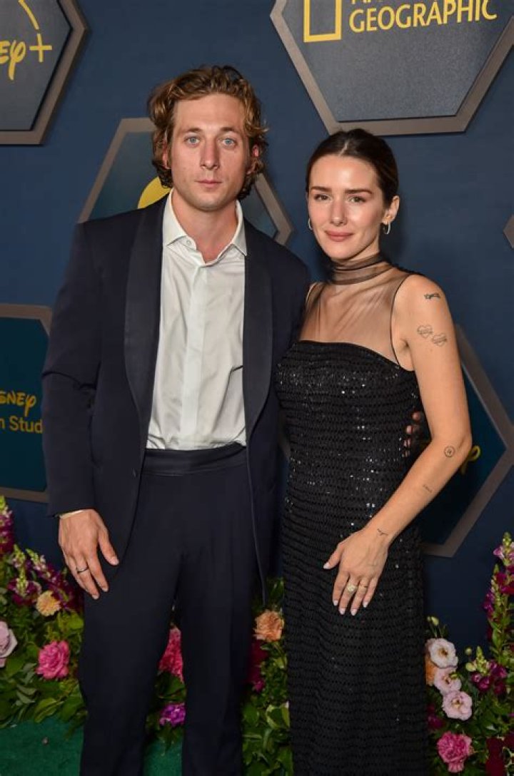 ‘The Bear’ Star Jeremy Allen White and Wife Addison Timlin’s Rare Photos Together